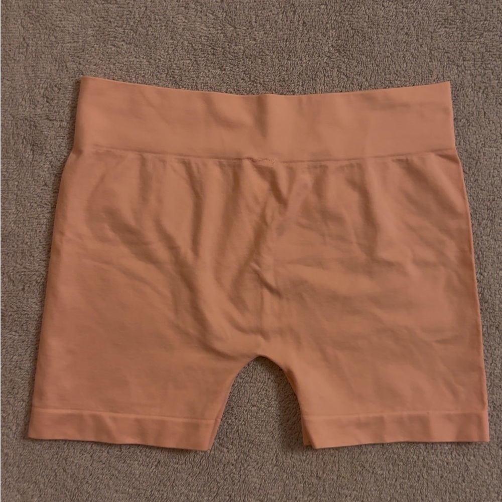 Naturyl by Niykee - 'The OG' Basic Booty Shorts - Baby Pink - One Size - Picture 2 of 3